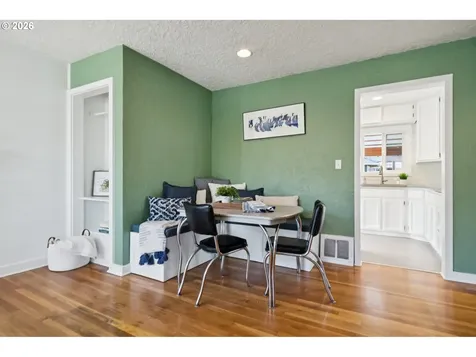 4355 NE 83rd Avenue Portland OR 97220