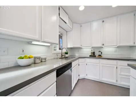 4355 NE 83rd Avenue Portland OR 97220