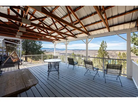 4252 SW Lakeview Drive Culver OR 97734