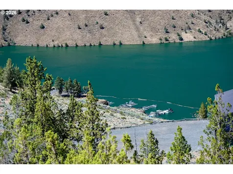 4252 SW Lakeview Drive Culver OR 97734