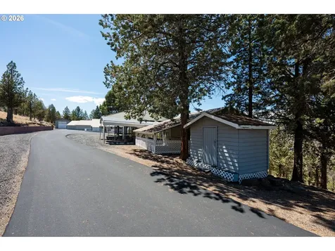 4252 SW Lakeview Drive Culver OR 97734