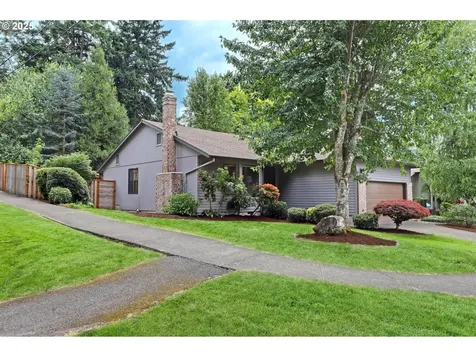 7712 SW Landau Street Portland OR 97223