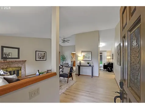 7712 SW Landau Street Portland OR 97223