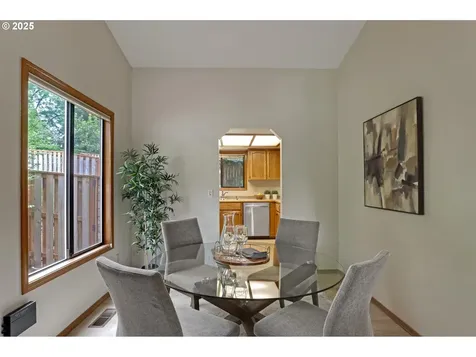 7712 SW Landau Street Portland OR 97223