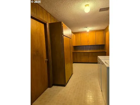 2796 Terry Avenue Longview WA 98632