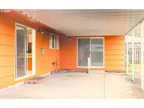 2796 Terry Avenue Longview WA 98632