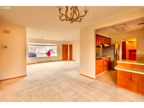 2796 Terry Avenue Longview WA 98632