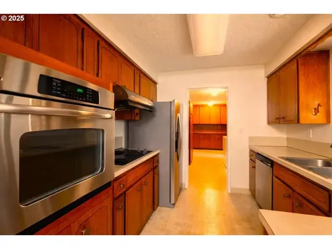 2796 Terry Avenue Longview WA 98632