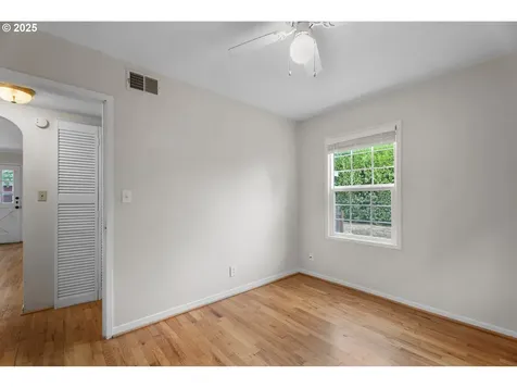 4005 NW Grant Street Vancouver WA 98660
