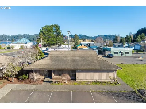 320 Fir Avenue Reedsport OR 97467