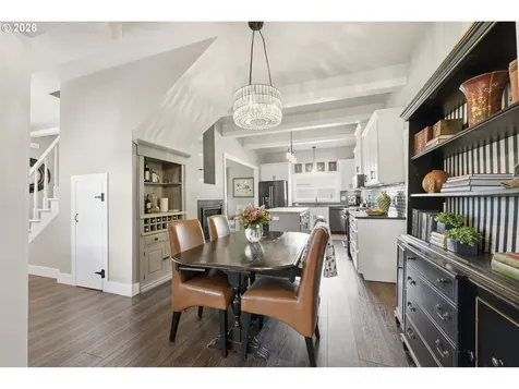 335 N H Street Cottage Grove OR 97424