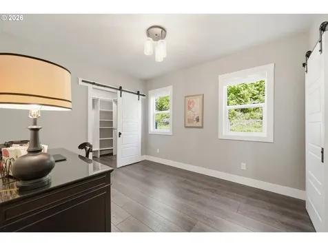 335 N H Street Cottage Grove OR 97424