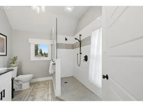 335 N H Street Cottage Grove OR 97424