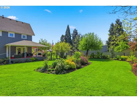335 N H Street Cottage Grove OR 97424