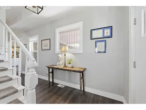 335 N H Street Cottage Grove OR 97424