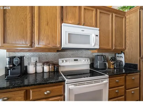 20493 Pine Vista Drive Bend OR 97702
