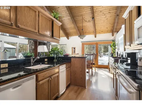 20493 Pine Vista Drive Bend OR 97702