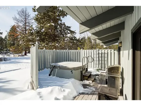 20493 Pine Vista Drive Bend OR 97702