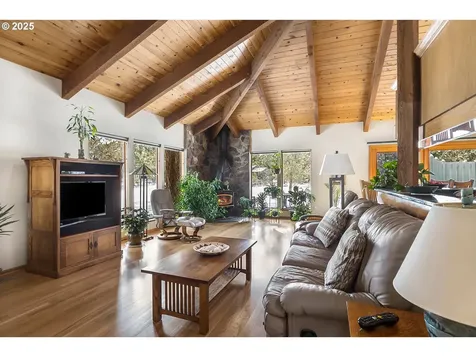 20493 Pine Vista Drive Bend OR 97702