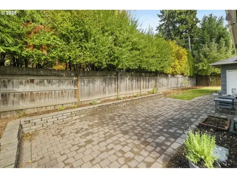 4233 SE Lexington Street Portland OR 97206
