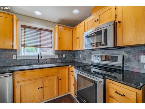 9001 NE 157th Avenue Vancouver WA 98682