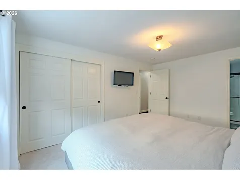 9001 NE 157th Avenue Vancouver WA 98682