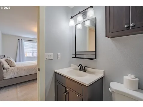 9001 NE 157th Avenue Vancouver WA 98682