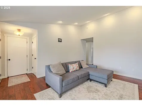 9001 NE 157th Avenue Vancouver WA 98682