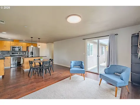 9001 NE 157th Avenue Vancouver WA 98682
