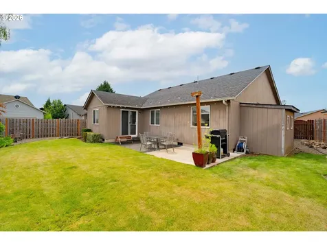 9001 NE 157th Avenue Vancouver WA 98682