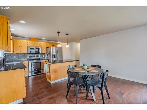 9001 NE 157th Avenue Vancouver WA 98682
