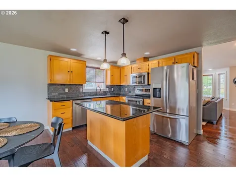 9001 NE 157th Avenue Vancouver WA 98682