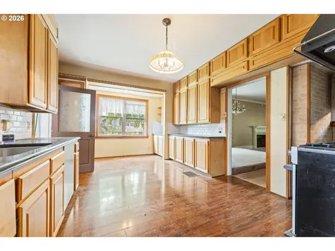 9424 N Polk Avenue Portland OR 97203