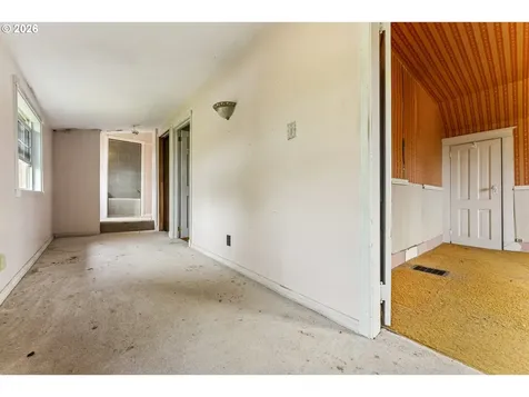 9424 N Polk Avenue Portland OR 97203