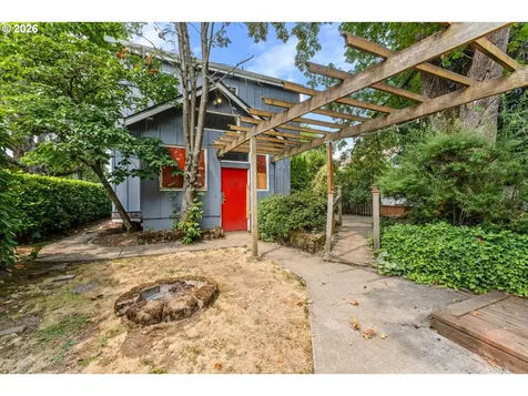 9424 N Polk Avenue Portland OR 97203