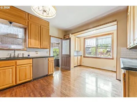 9424 N Polk Avenue Portland OR 97203