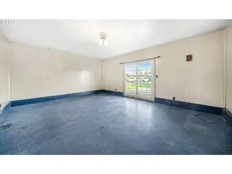 922 S 38th Street Springfield OR 97478