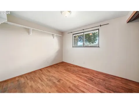 922 S 38th Street Springfield OR 97478