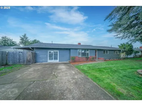 922 S 38th Street Springfield OR 97478