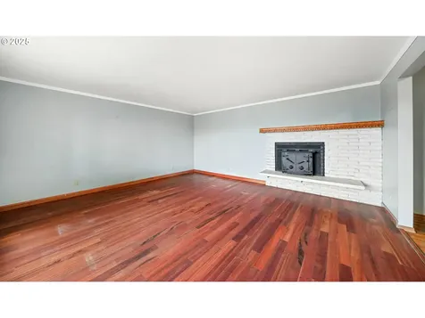 922 S 38th Street Springfield OR 97478