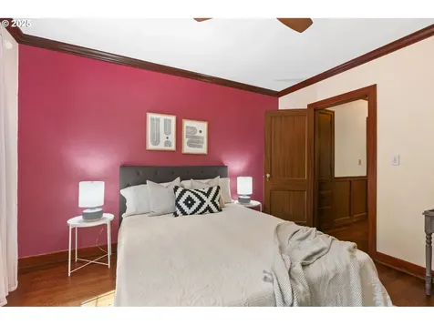 9725 NE Shaver Street Portland OR 97220