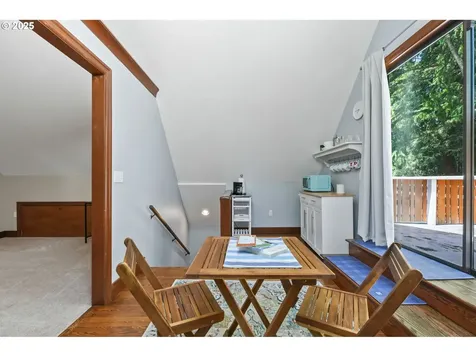 9725 NE Shaver Street Portland OR 97220