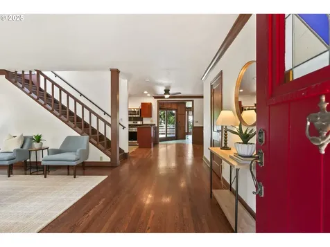 9725 NE Shaver Street Portland OR 97220