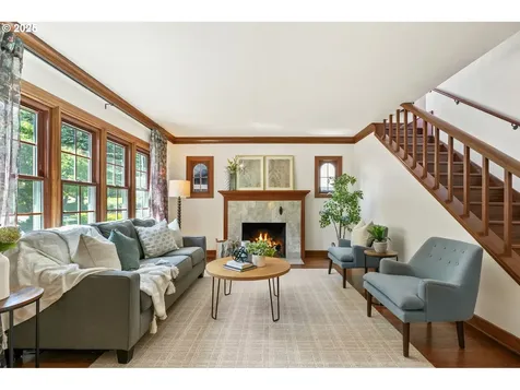 9725 NE Shaver Street Portland OR 97220