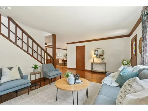 9725 NE Shaver Street Portland OR 97220