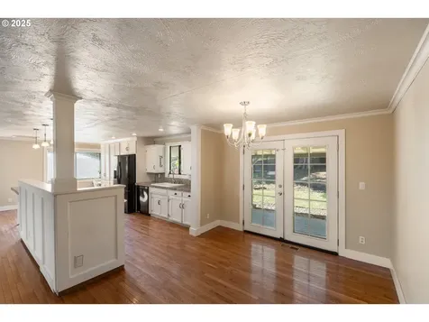 1221 SW Maple Street Dallas OR 97338