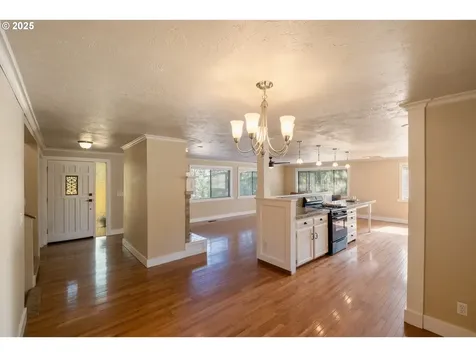 1221 SW Maple Street Dallas OR 97338