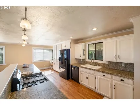 1221 SW Maple Street Dallas OR 97338