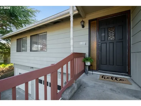 1221 SW Maple Street Dallas OR 97338