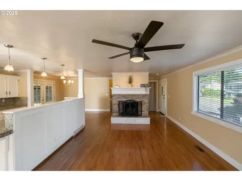 1221 SW Maple Street Dallas OR 97338